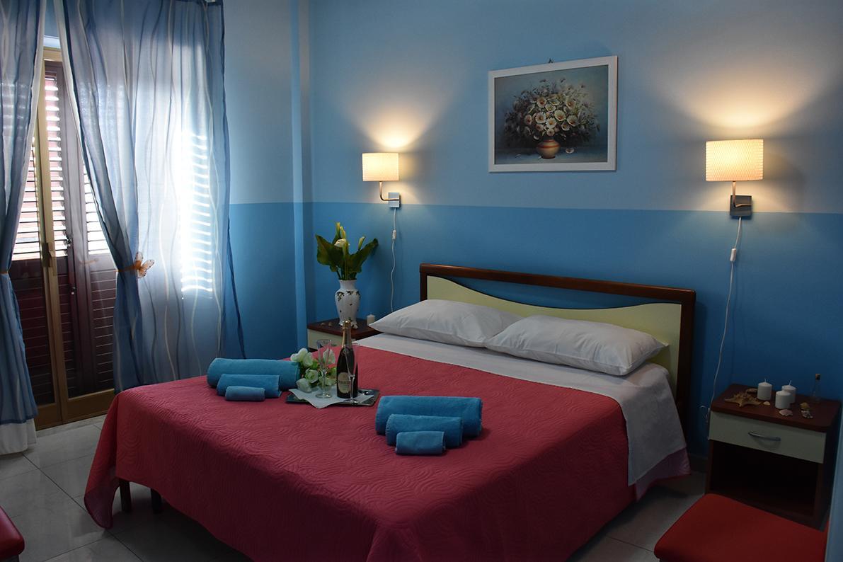 B&B La Casa Di Luigi Giardini Naxos Exteriér fotografie