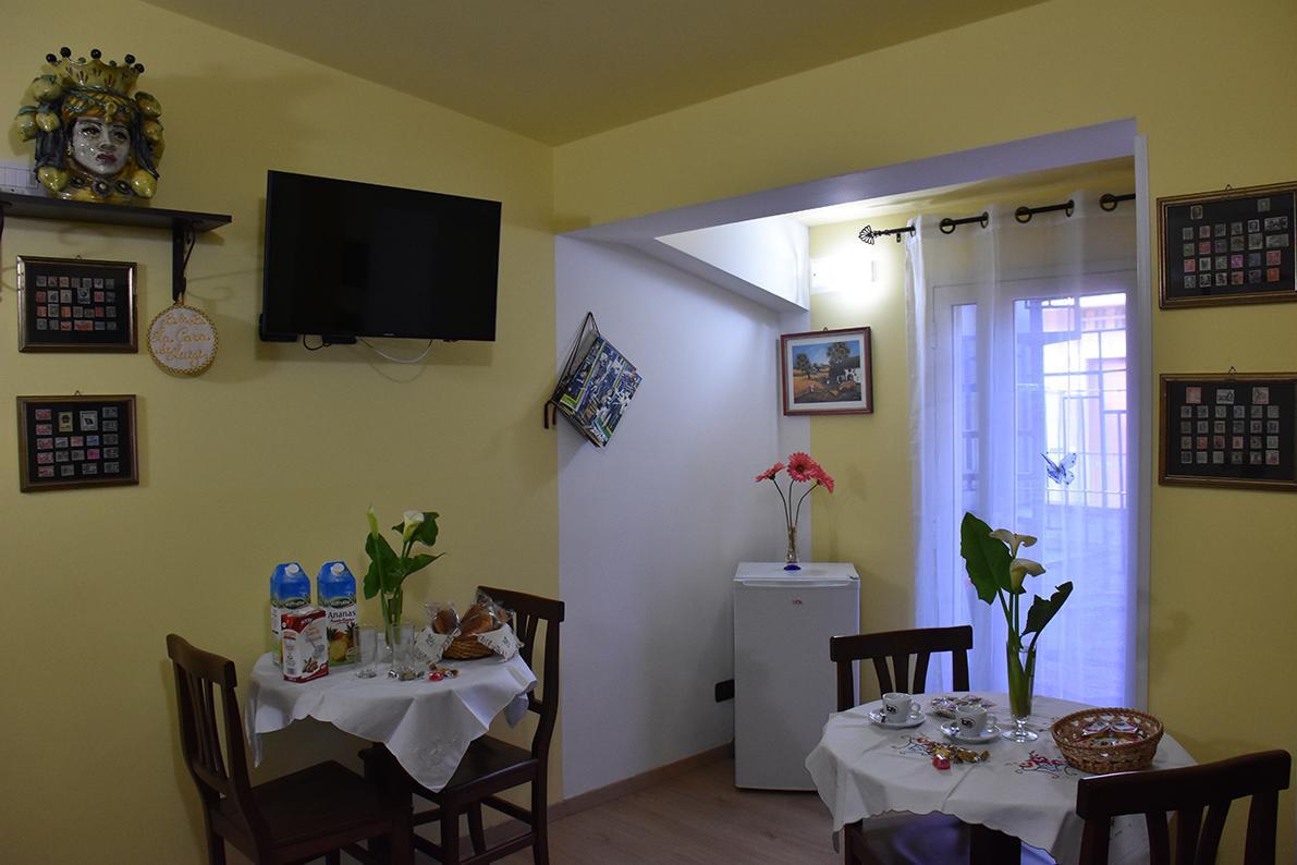 B&B La Casa Di Luigi Giardini Naxos Exteriér fotografie